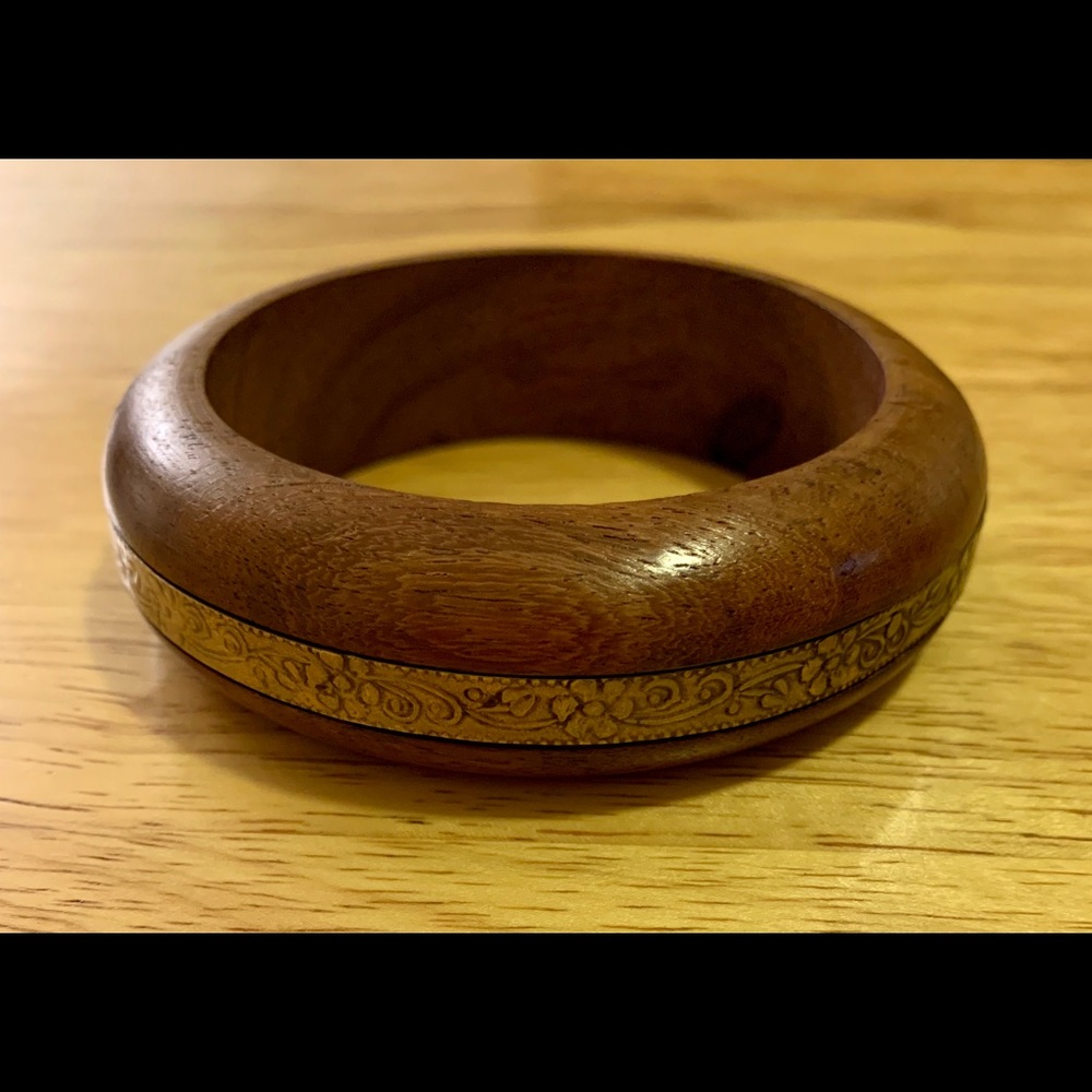 Wooden bangle bracelet